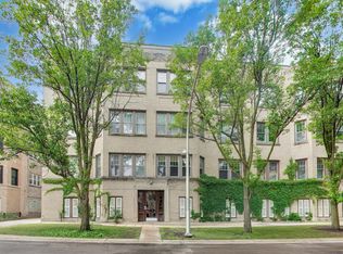 7400 N Seeley Ave #3, Chicago, IL 60645