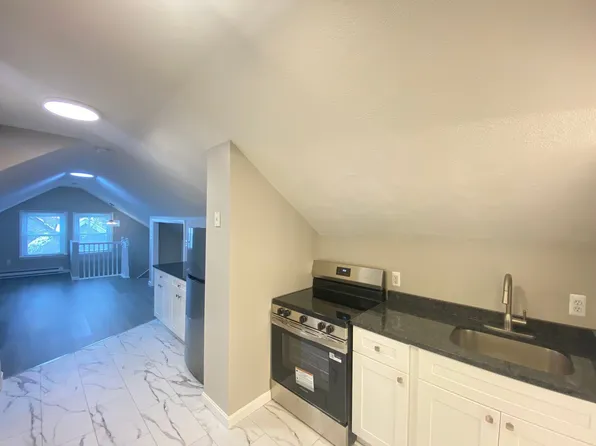 7 Commercial St, Nashua, NH