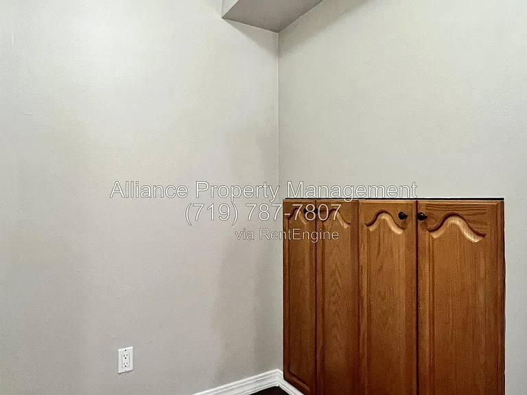6318 Galway Dr — Photo 37