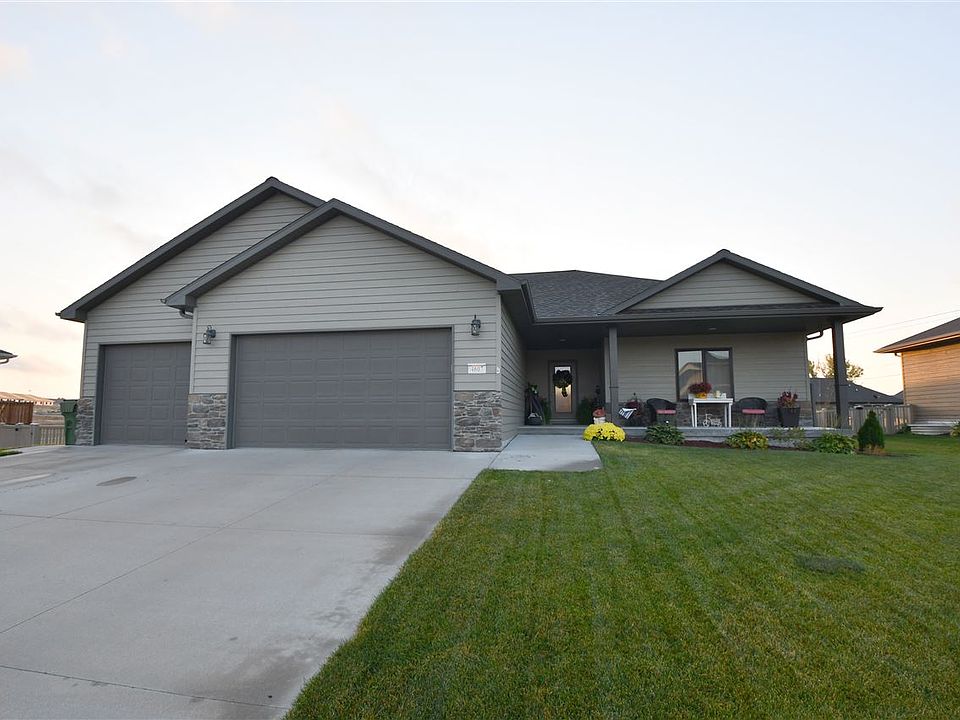 1st image of 4607 Loveland Dr