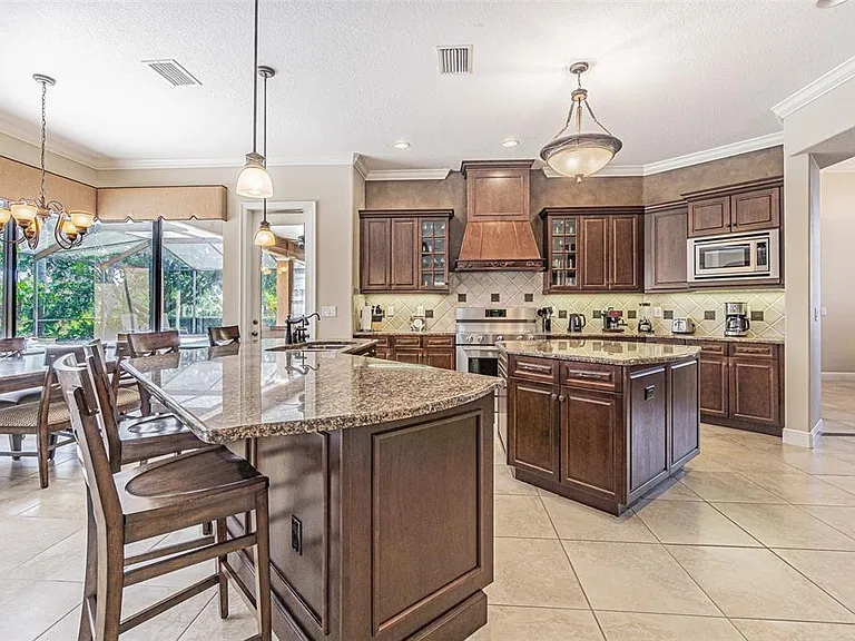 20411 Lace Cascade Rd — Photo 2