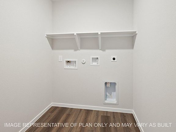 2nd image of 1028 Legrand St