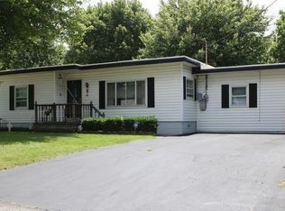 3675 Calhoun Dr, Springfield, OH 45505