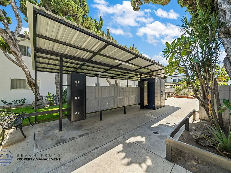 8721 Imperial Hwy. — Photo 49