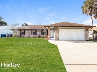419 Seahorse Cir SE, Palm Bay, FL 32909
