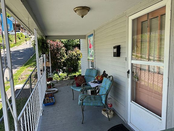 4th image of 116 Reservoir St