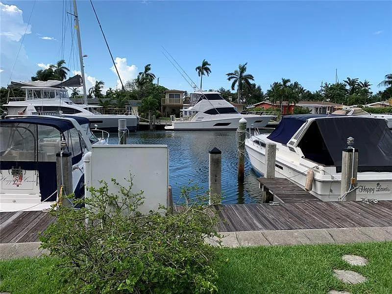 1 bed, 1.0 bath, 565 sqft, $1,750 — Photo 2