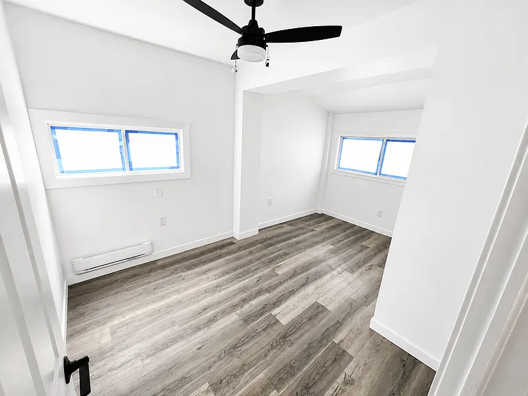 135 Charlotte St #0 — Photo 7