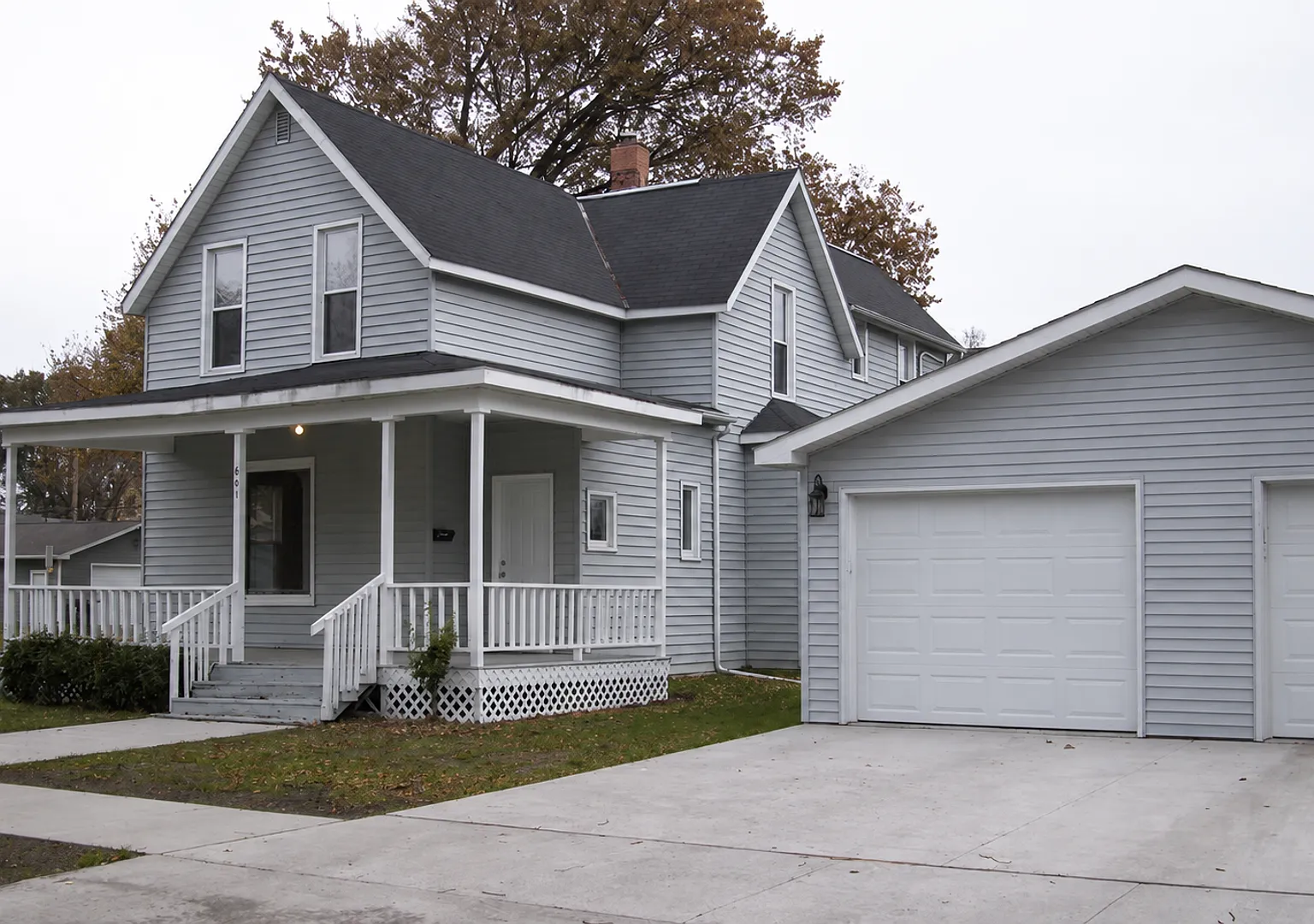601 Walnut Street/417 6th Ave S — Photo 1