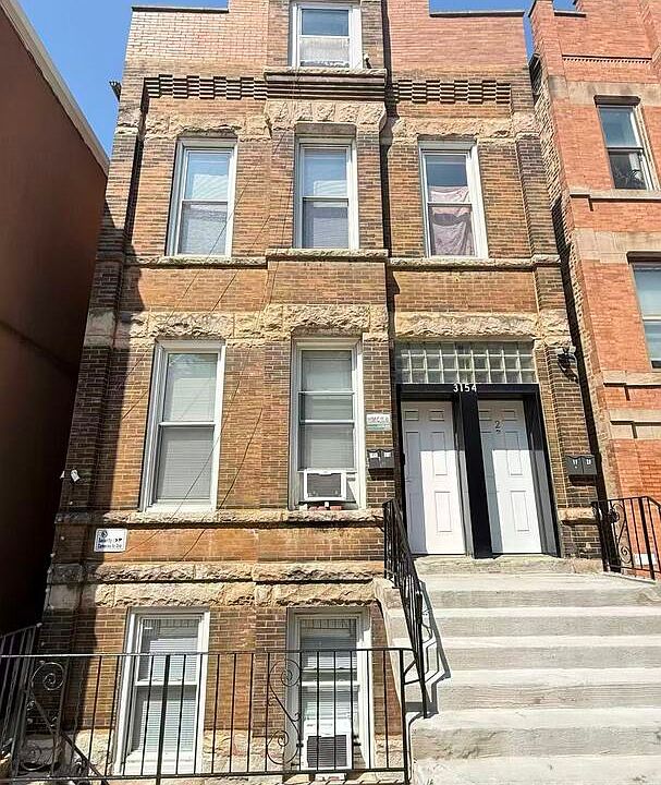 1st image of 3154 S May St