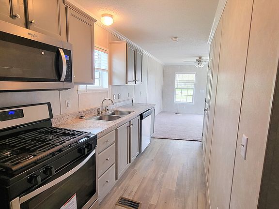 2nd image of 20 Canal Dr #300-020