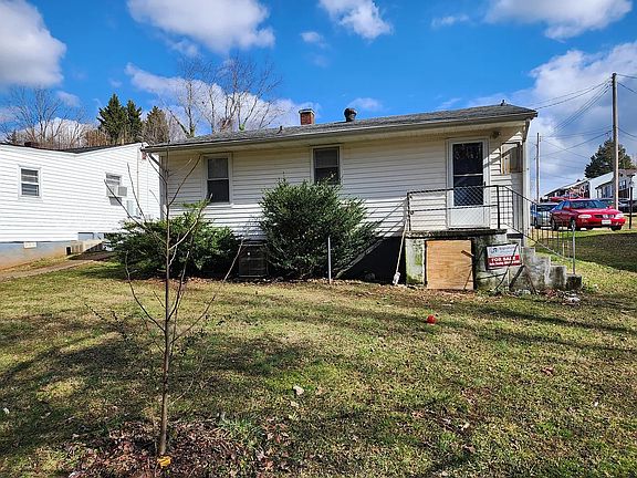2nd image of 121 Big Jane St