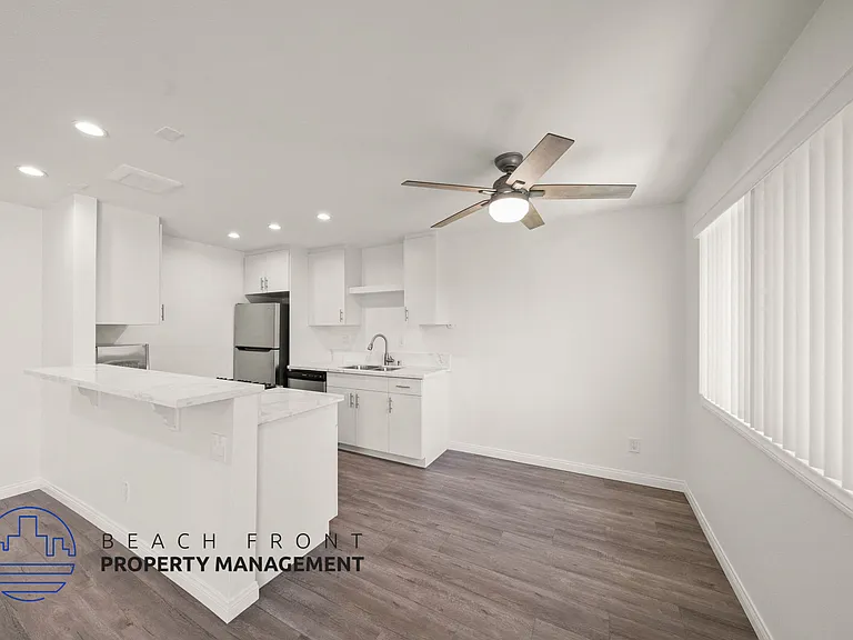 7450 Crescent Ave. — Photo 7