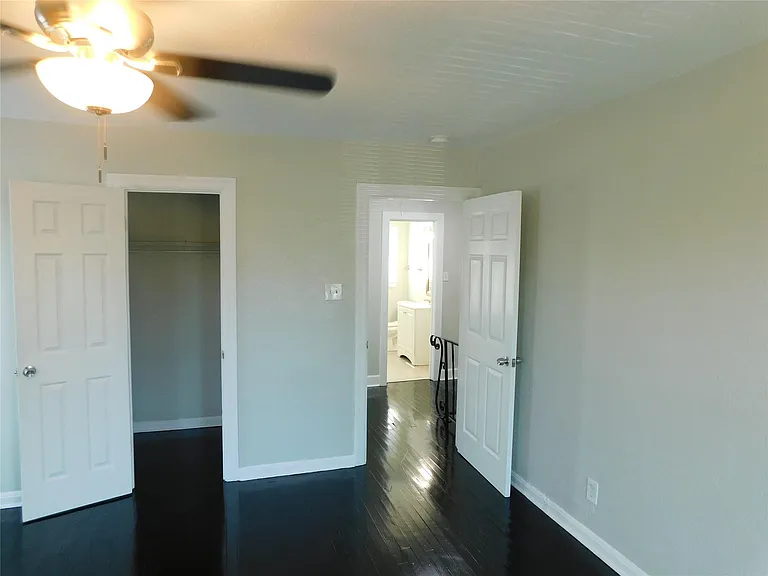 3332 Blodgett St — Photo 12
