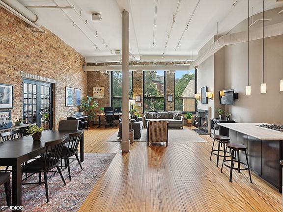5th image of 3024 N Lincoln Ave Unit G