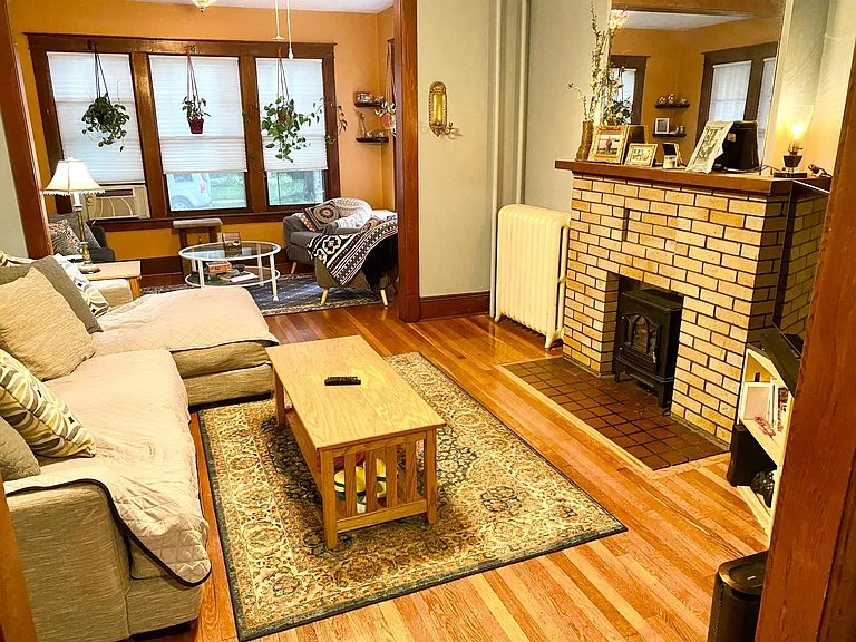 75 Grove Ave #1 — Photo 5