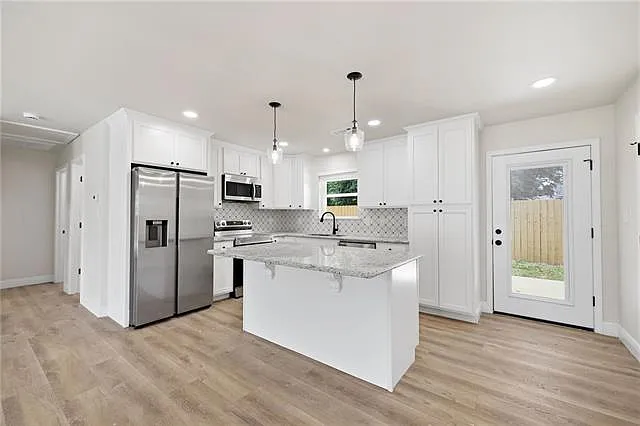 410 W Cypress St — Photo 6