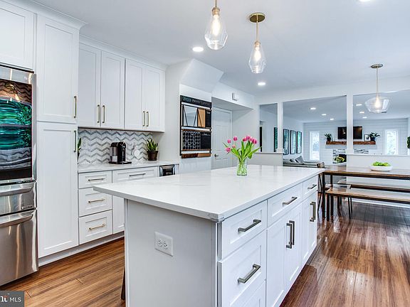 4th image of 11612 Holly Briar Ln