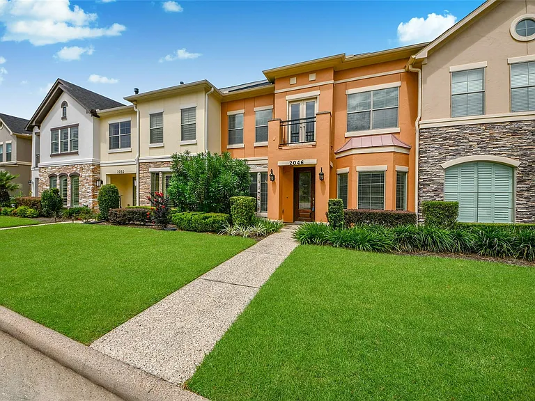 2046 Palm Forest Ln — Photo 42