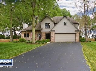 5515 E Greenfield Dr, Morris, IL 60450
