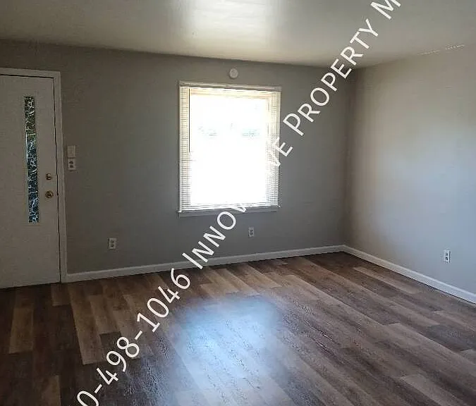 7351 N Dort Hwy #3 — Photo 9