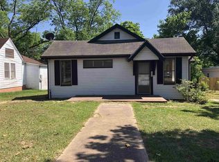 504 E Henderson St, Overton, TX 75684