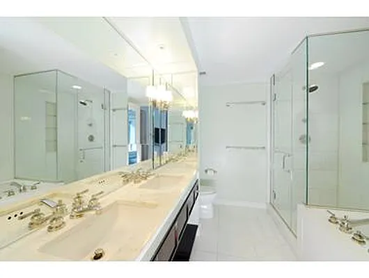 Rented by Douglas Elliman | media 22