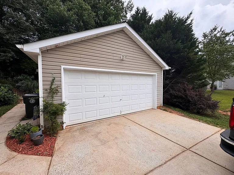 9909 Adelie Ct — Photo 4