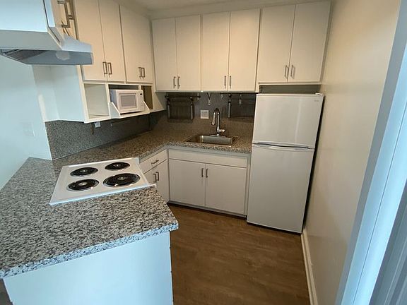 5th image of 145 E 18th St #9251748