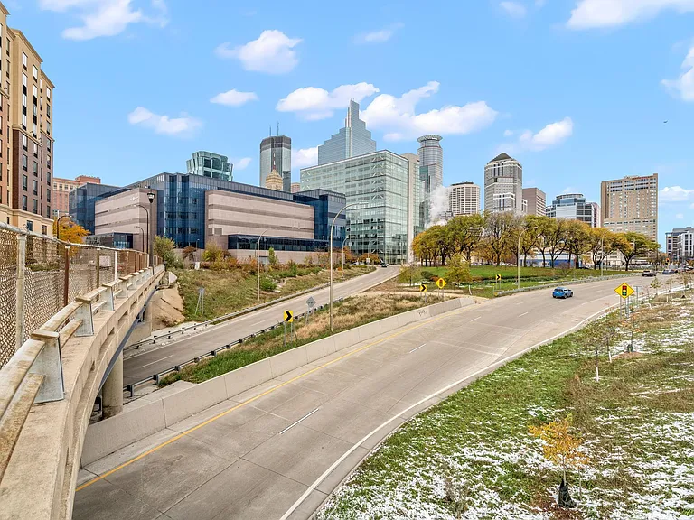 500 E Grant St #207 — Photo 30
