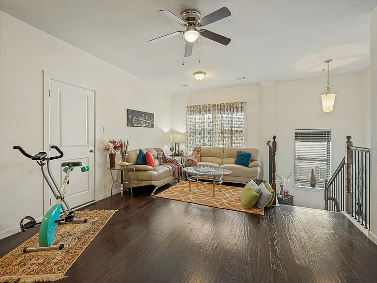 415 Dry Canyon Dr — Photo 14
