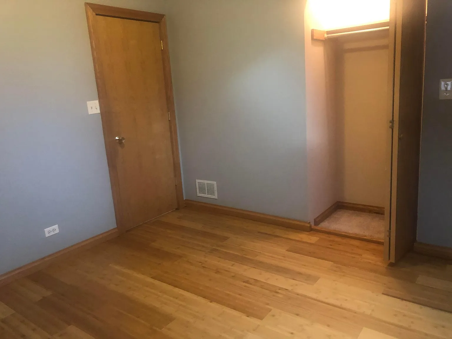 3729 S Parnell Ave — Photo 4