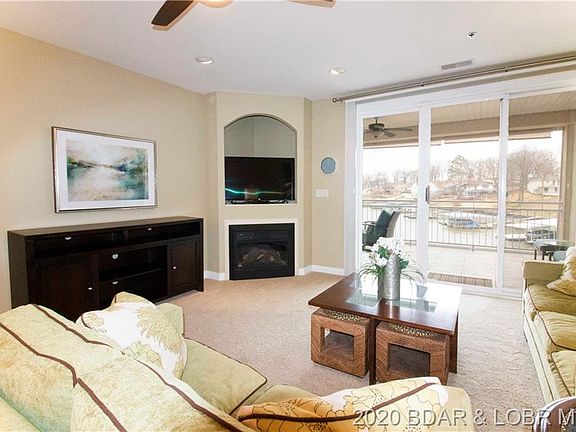 3rd image of 144 Majestic Pointe Dr #2B