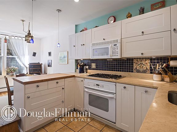 2nd image of 402 4th Ave APT 1R