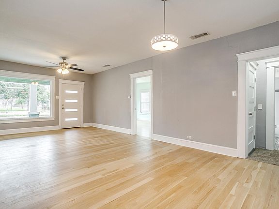 4th image of 3008 Purington Ave