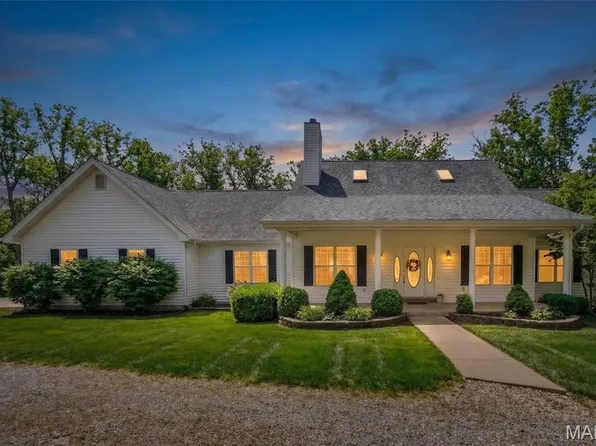 27431 Lee Ct, Warrenton, MO 63383