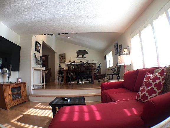 2nd image of 548 Fawn Dr