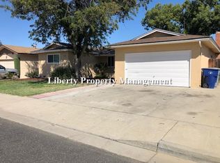 2903 Paula Dr, Clovis, CA 93612