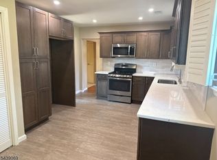 13 Patton Dr, Franklin Twp., NJ 08873