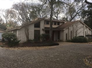 700 Ellen Lee Ct, Bryan, TX 77802