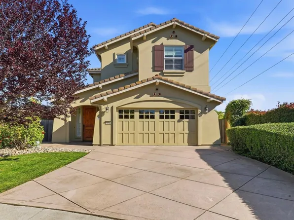 15425 La Rocca Pl, Morgan Hill, CA 95037