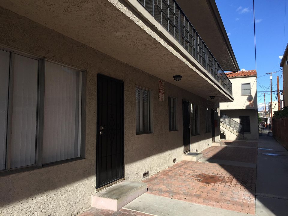 1st image of 2219 E 10th St APT 8