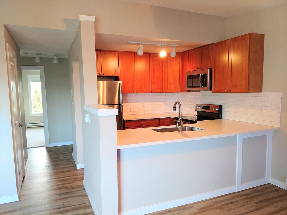 1st image of 10132 NE 64th St APT 16