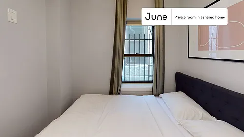 1226 Bedford Ave Photo 1