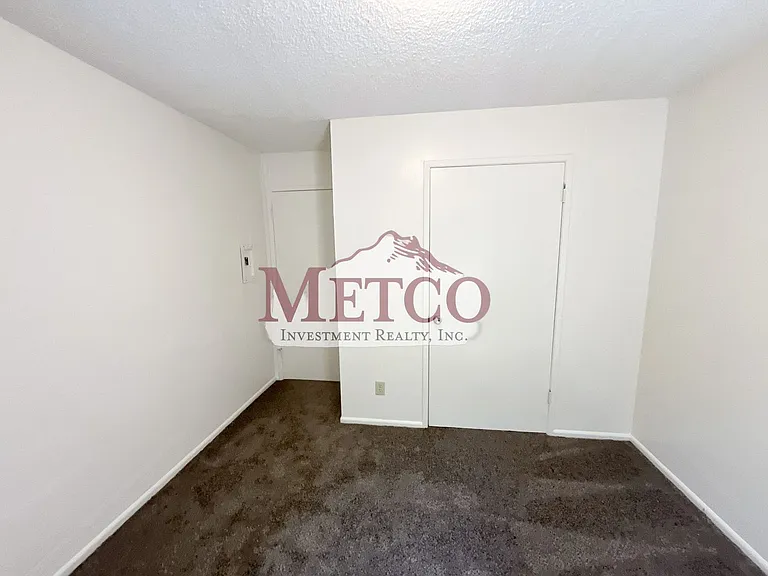 175 G St — Photo 9