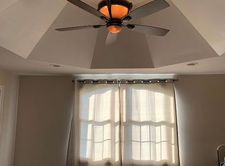 56 Chestnut St, Edison, NJ 08817