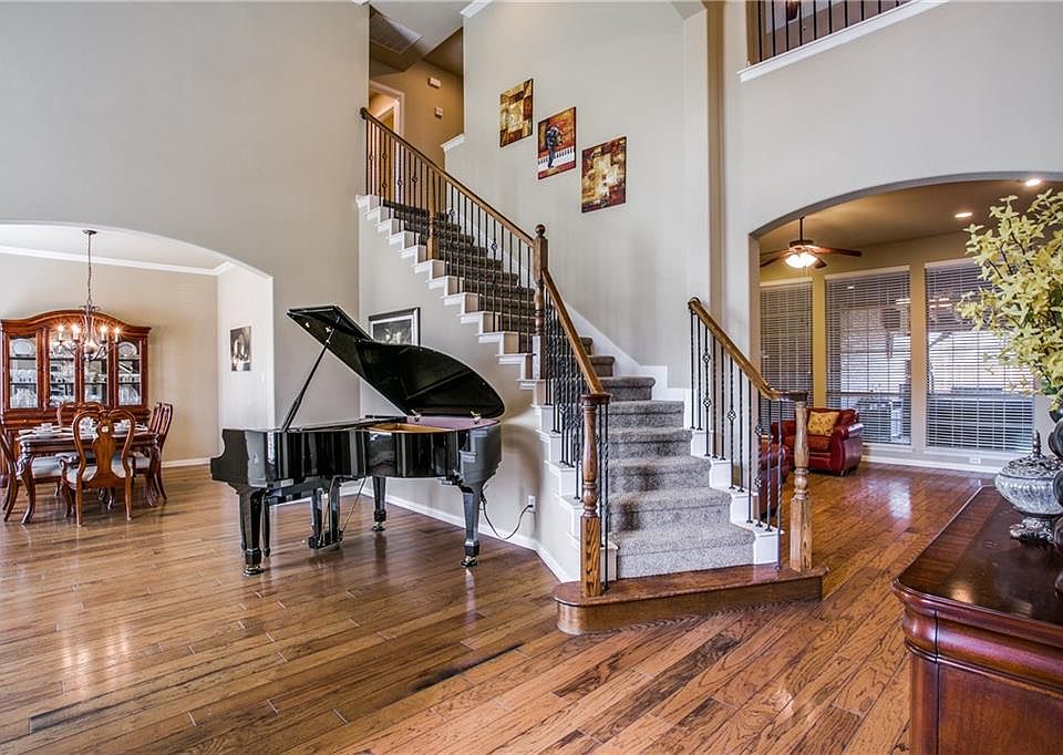 1st image of 4215 Meadowview Ln