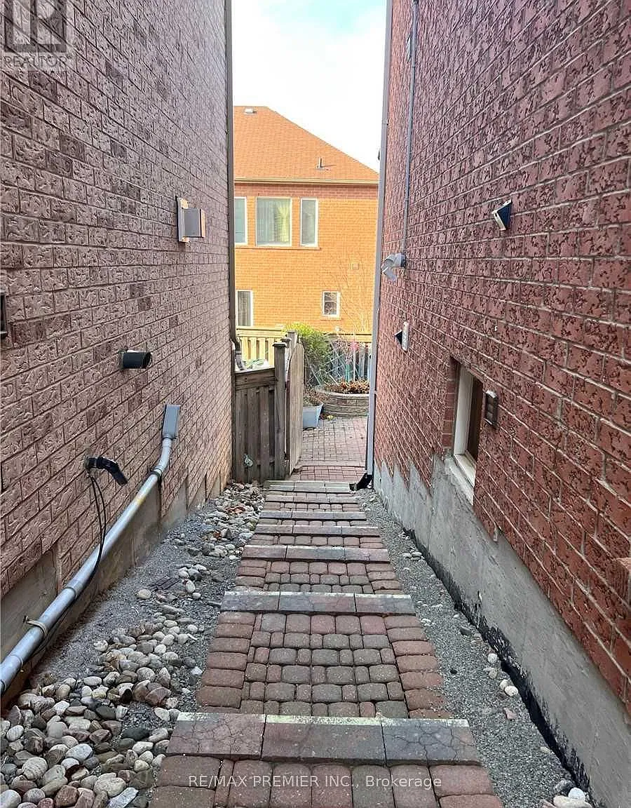 2 bed, $2,150 — Photo 2