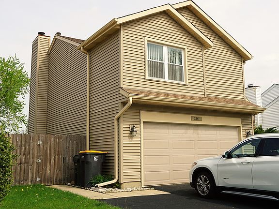 2nd image of 207 Parkwood Dr