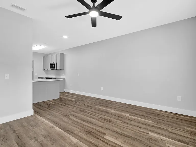 2621 Laurie Ave #2621 — Photo 15